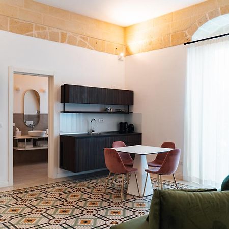 Le Vie Del Centro Luxury Room Matera Bagian luar foto