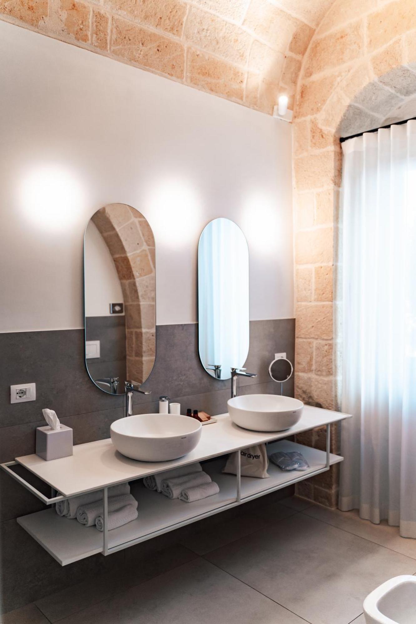 Le Vie Del Centro Luxury Room Matera Bagian luar foto